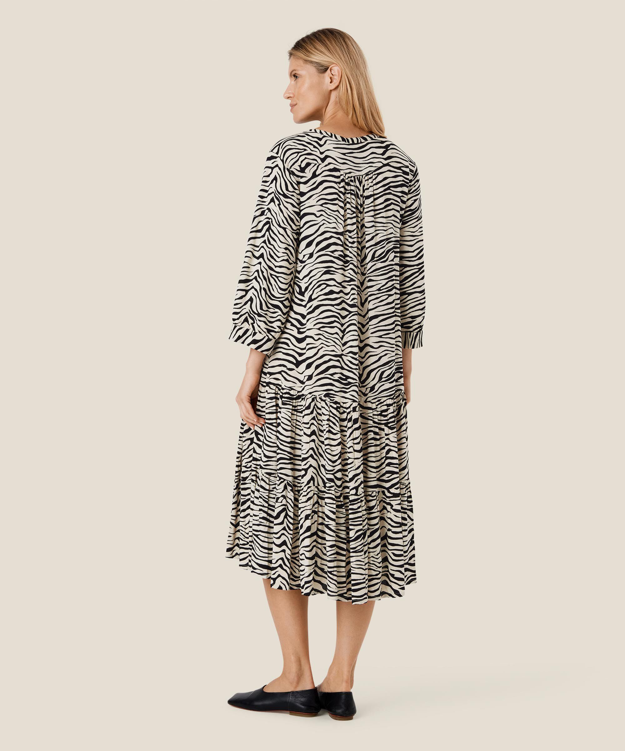 Nari Kleid, Whitecap