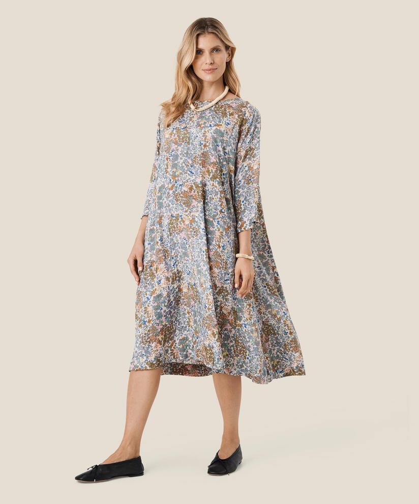 Nabia Kleid, Jadeite