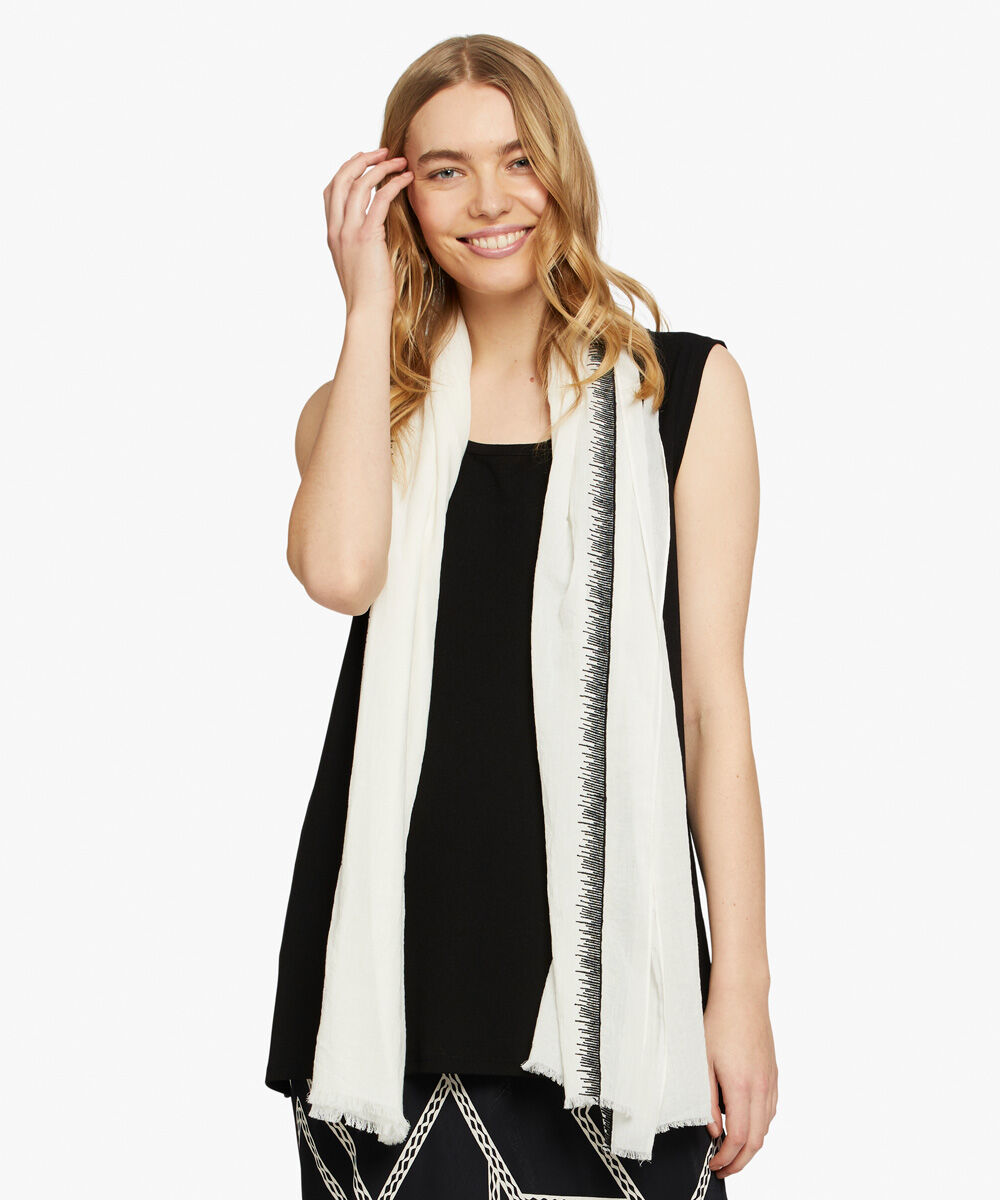 AMANDA TUCH, Whitecap