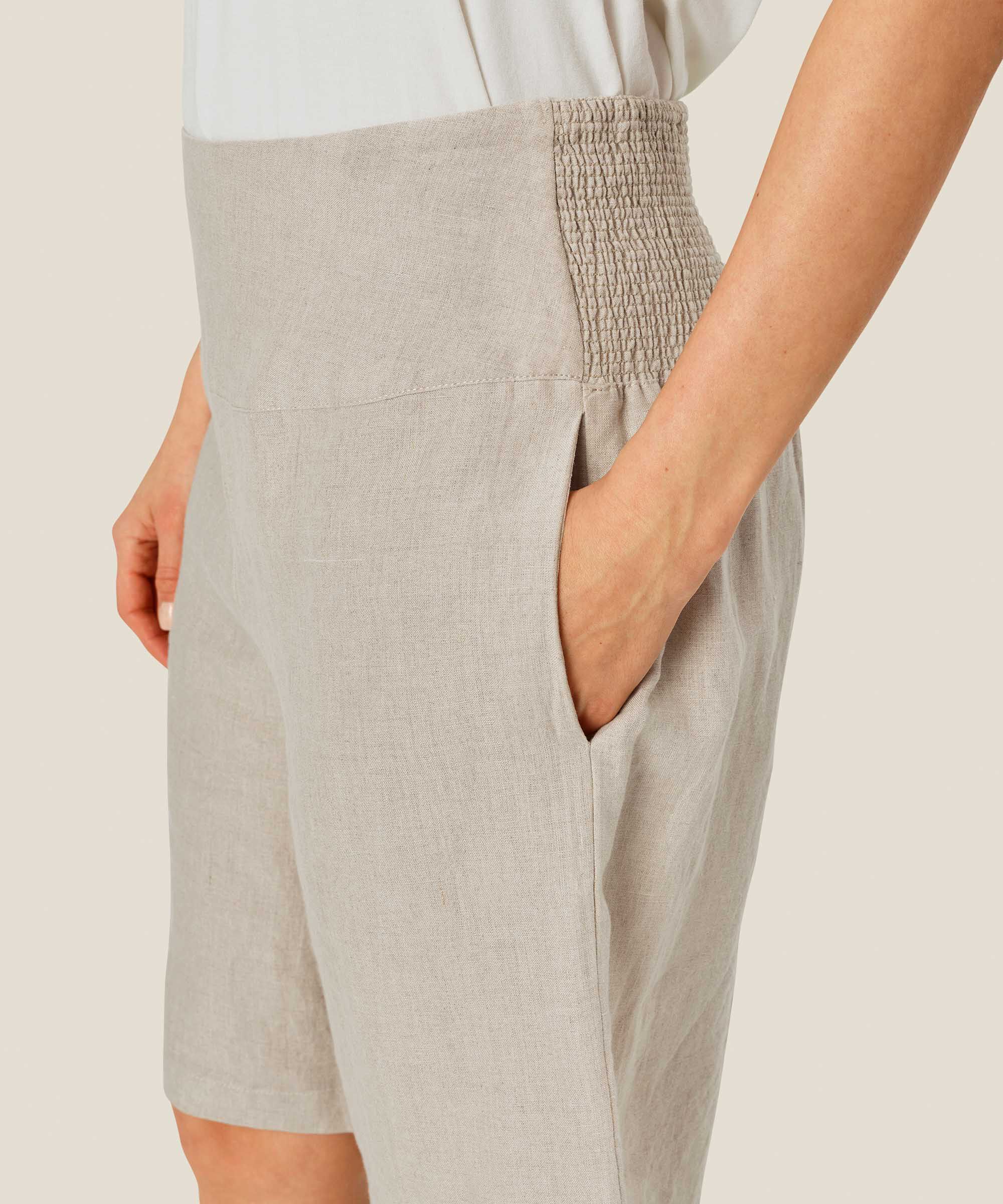 Leinenshorts Mit Gesmoktem Gummizug Hinten, Natural