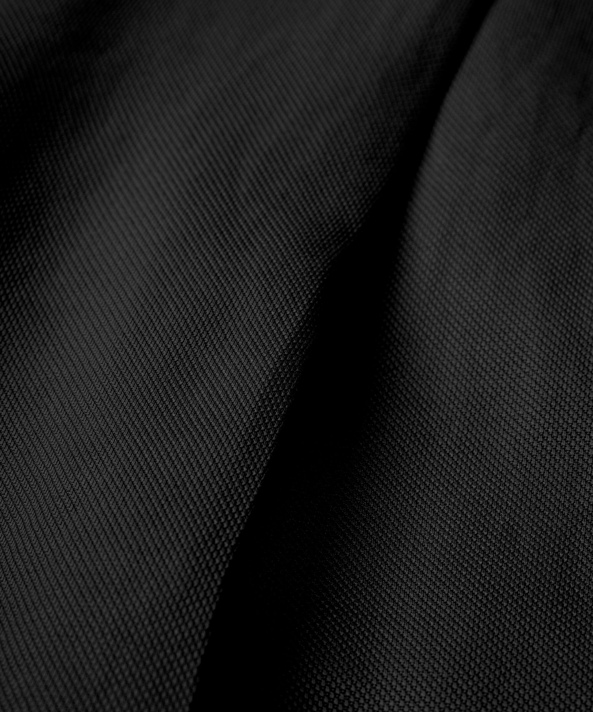 Shorts mit Taschen und Gummizug hinten, Black