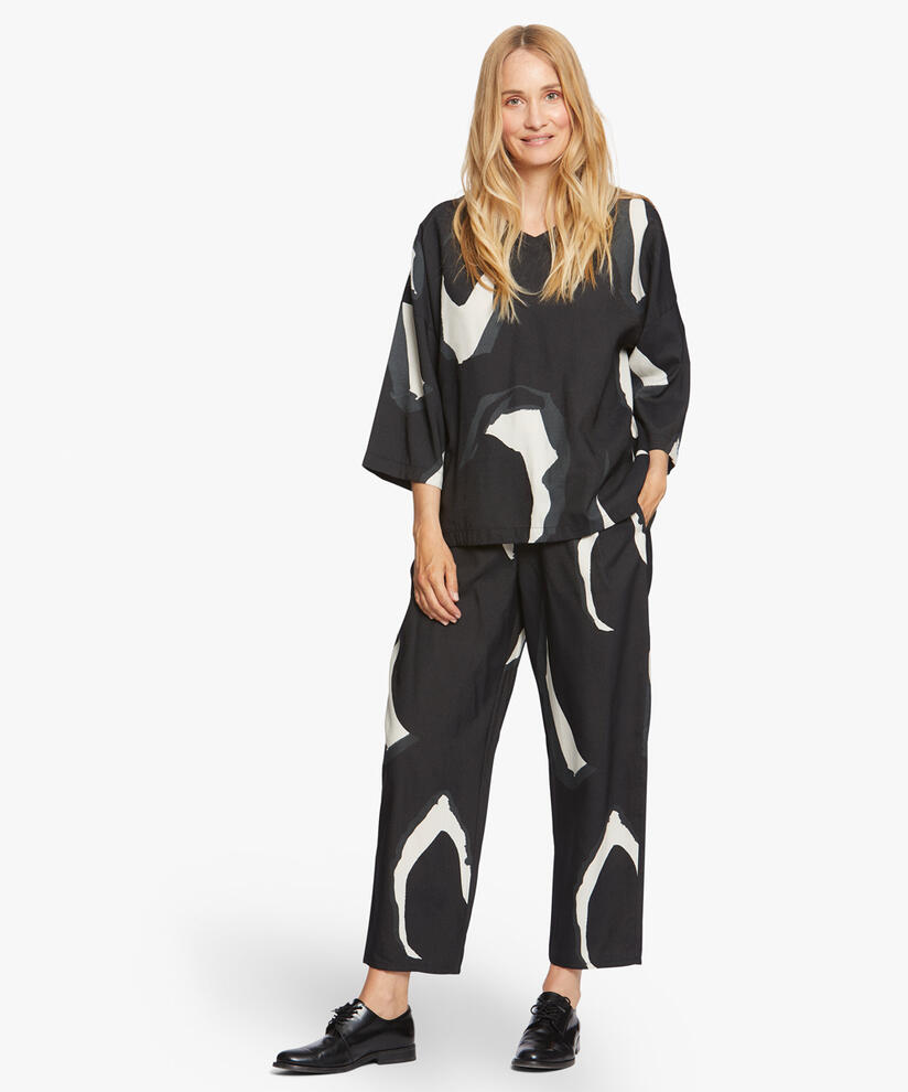 PAIJA HOSE, Black