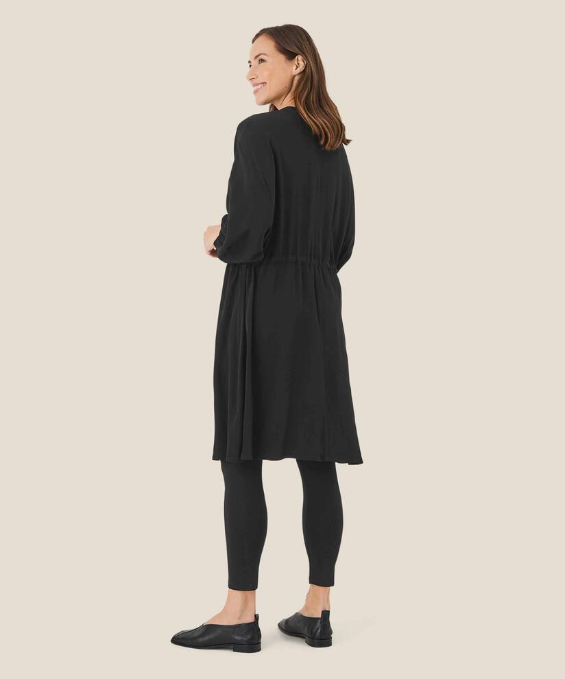 Kleid mit Knöpfen und Taillenband, Black