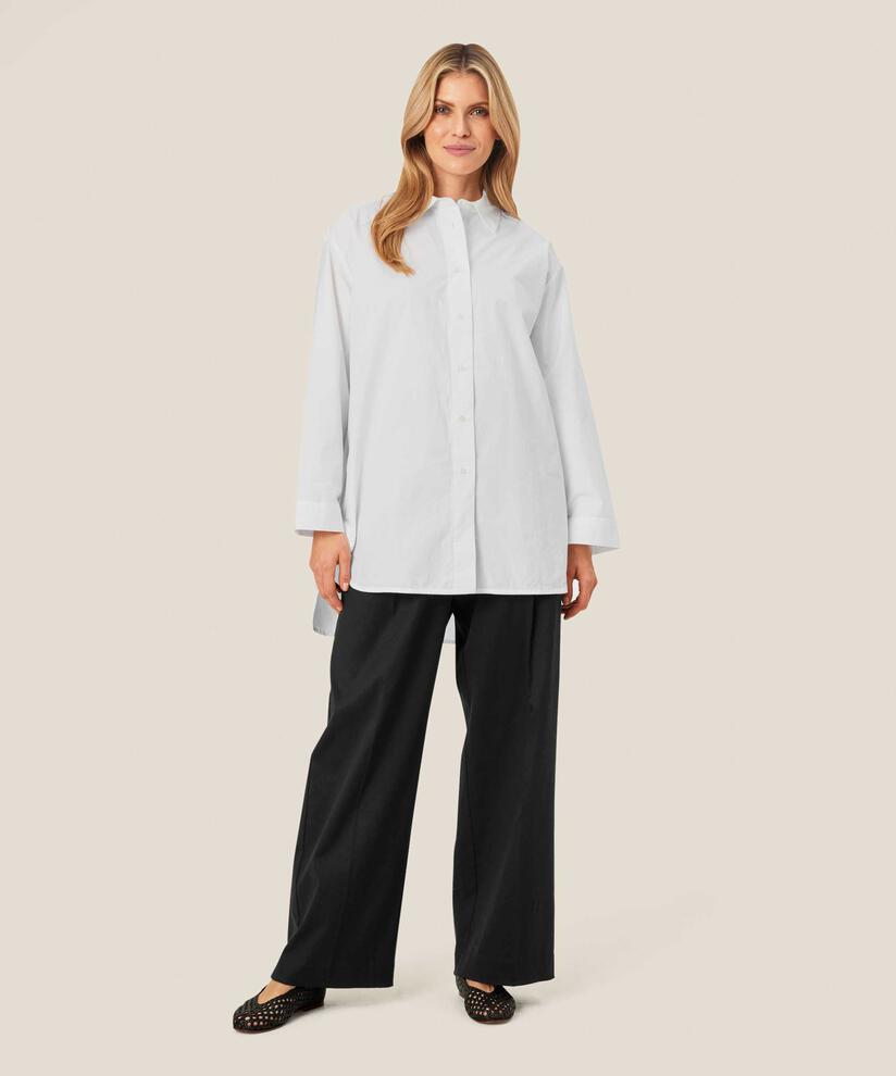 Baumwollhemdbluse Mit Abgerundeten Kanten Und Längerem Rücken, White