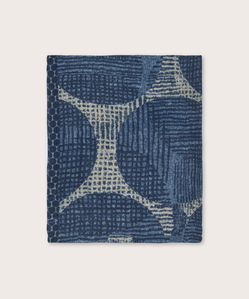 blau gemusterter Schal aus reiner Wolle, Proven Blue