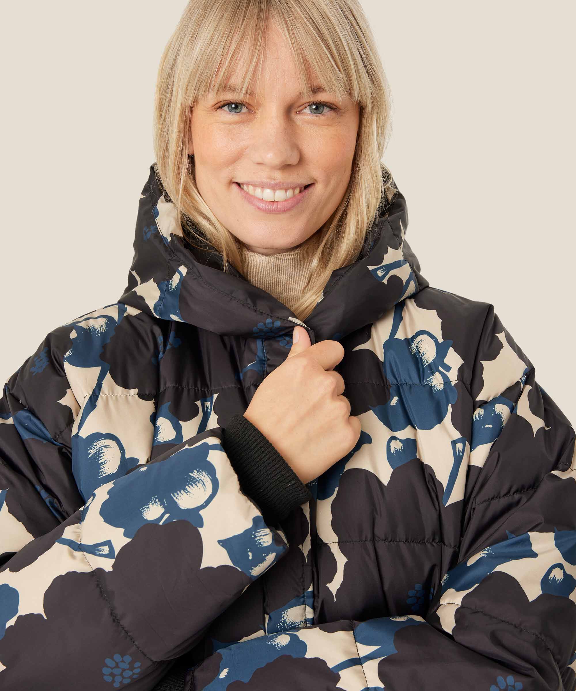 Geblümter Daunenmantel mit Kapuze, Moonlit Ocean