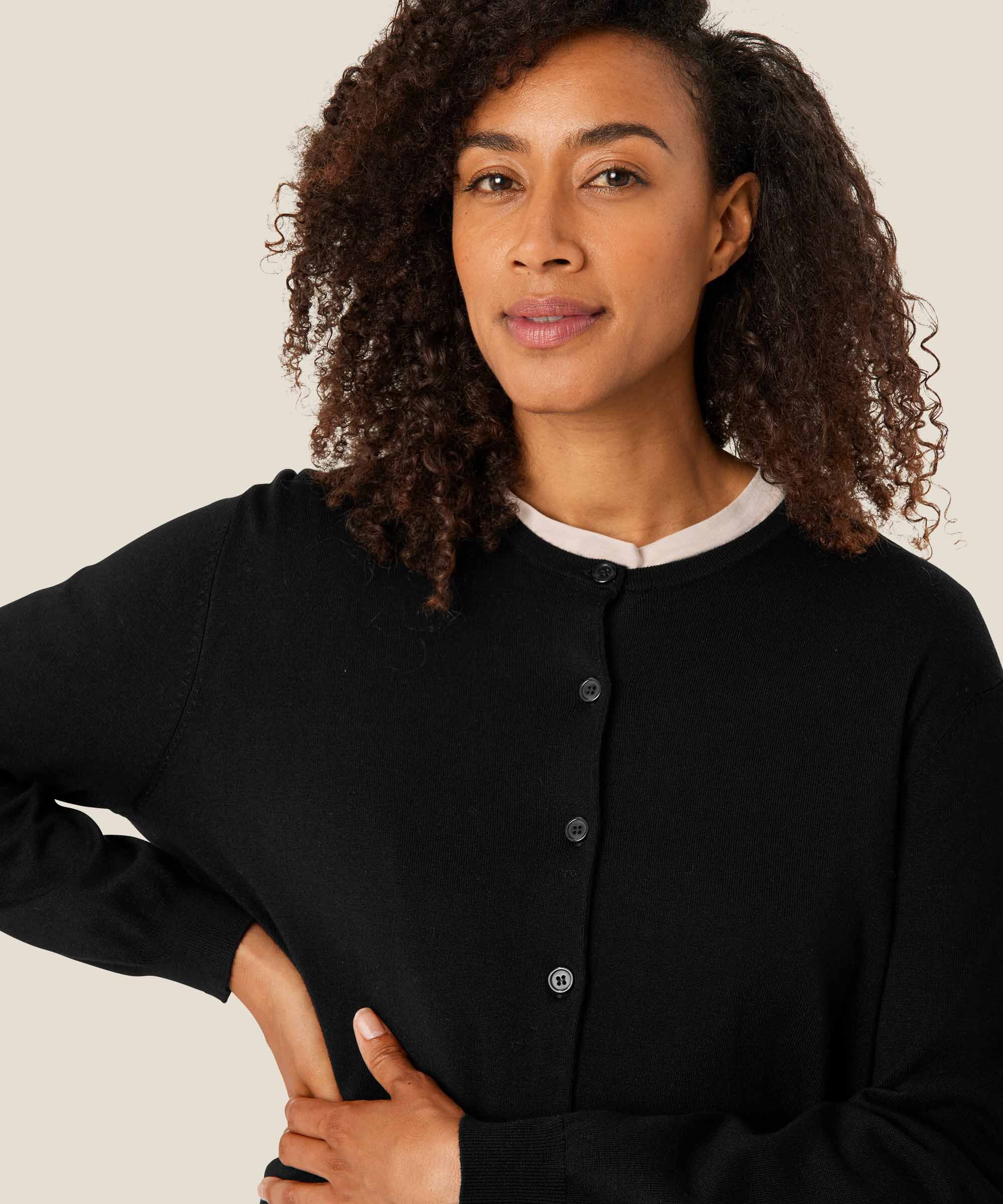 Cardigan mit Knöpfen, Black