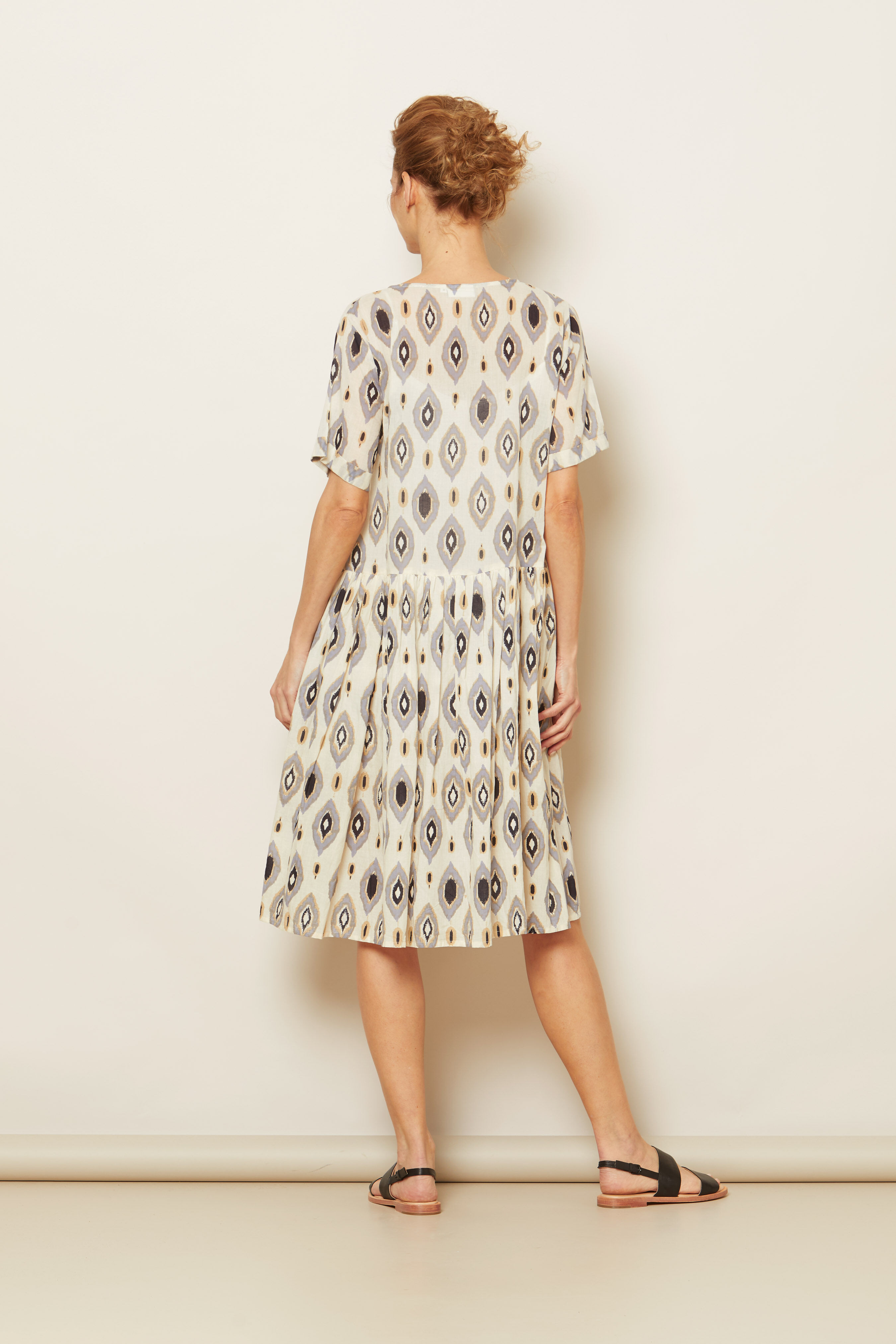 NARISA KLEID, P. Impression