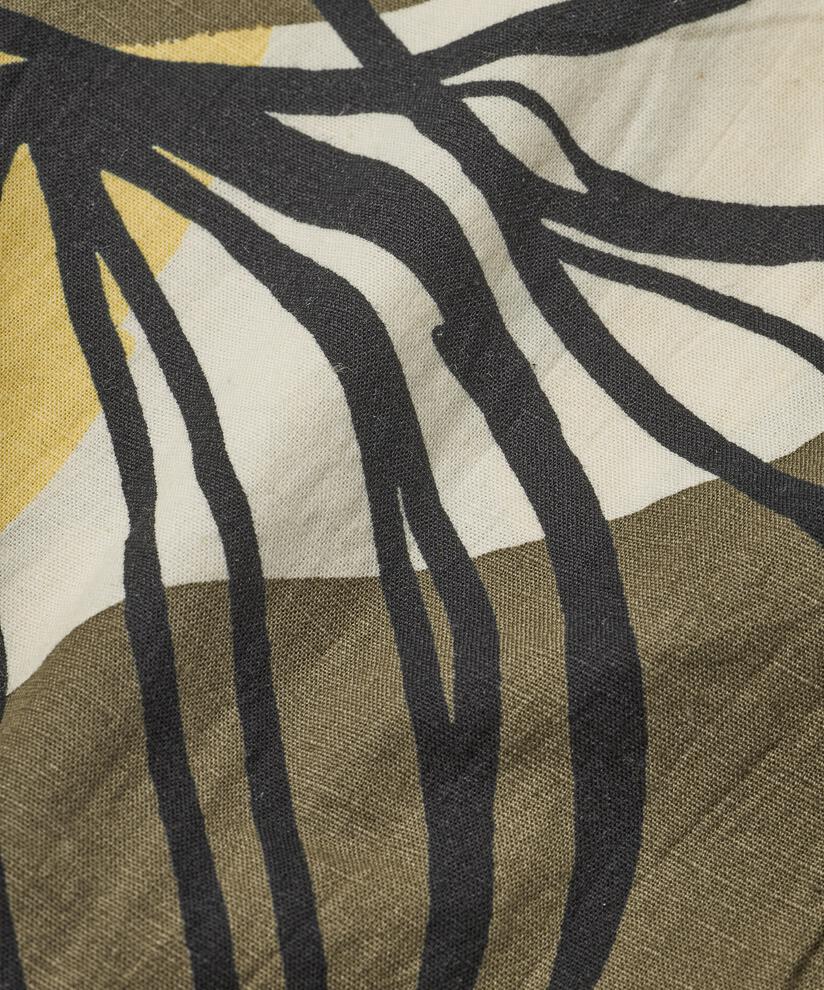 Nokolo Kleid, Raffia