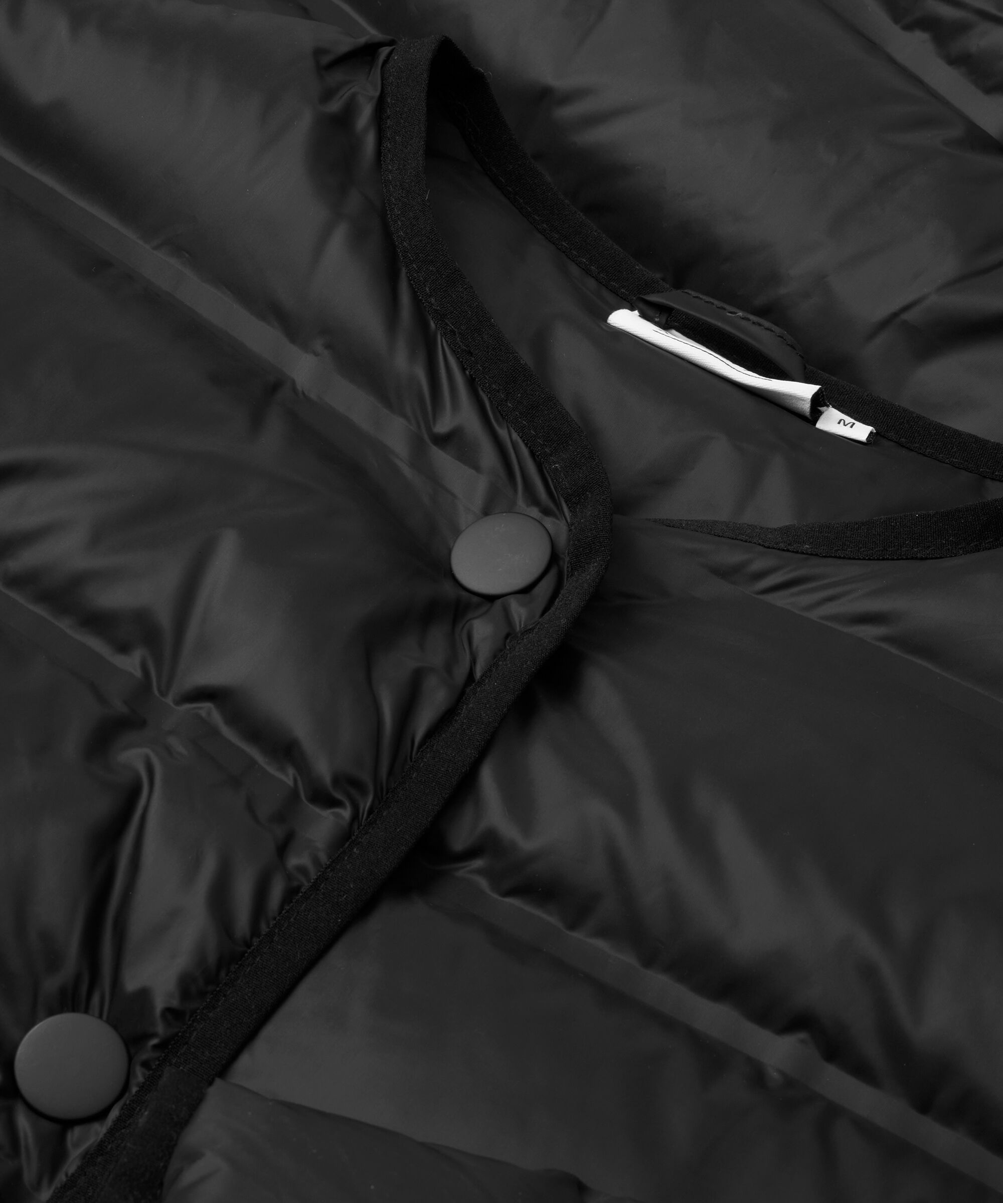Tuvani Daunenmantel, Black