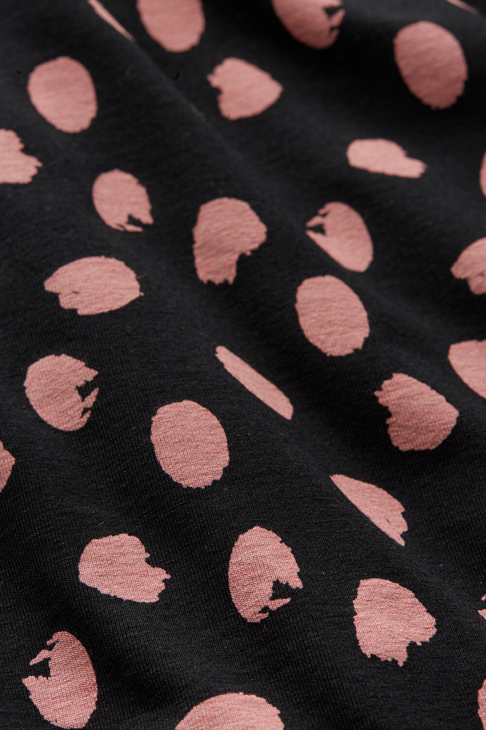 GERTIE TUNIKA, Ash rose