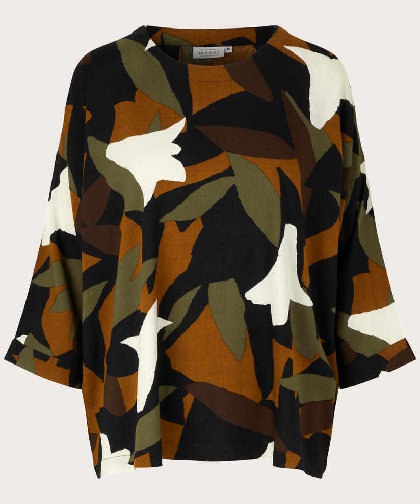 Becca Bluse, Monk's Robe