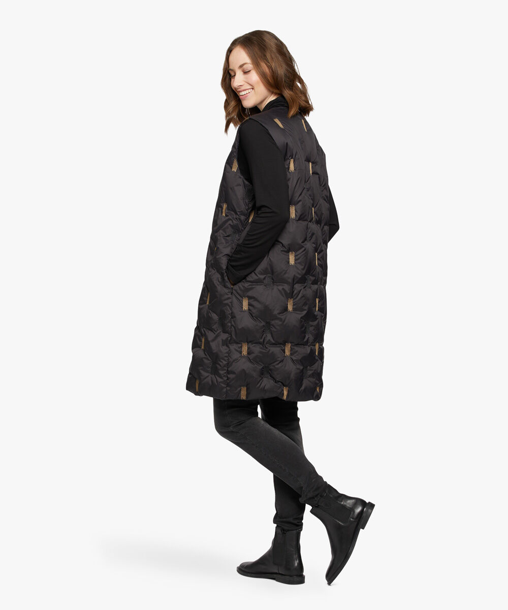 TRINUS DAUNENWESTE, Black