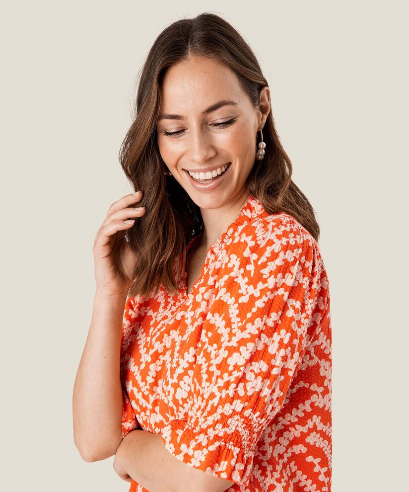 Nydela Kleid, Tigerlily