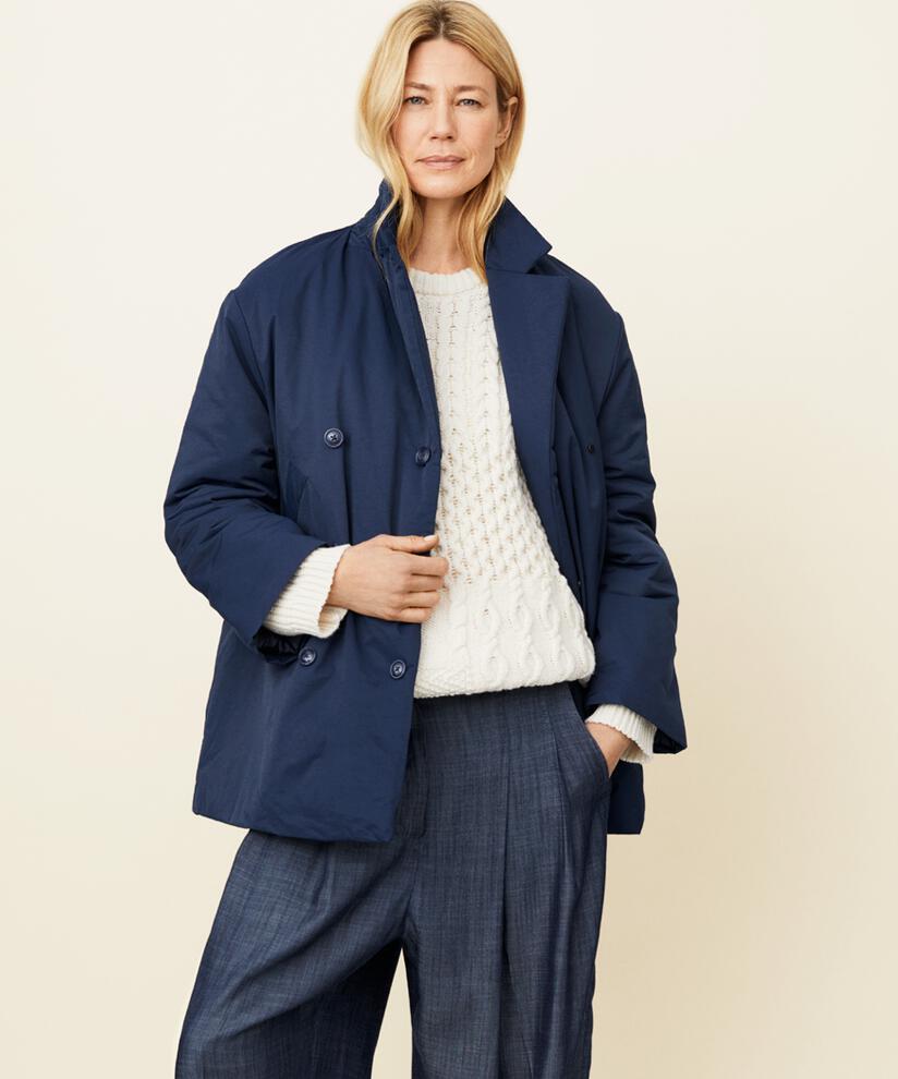 Toha Mantel, Navy Blazer
