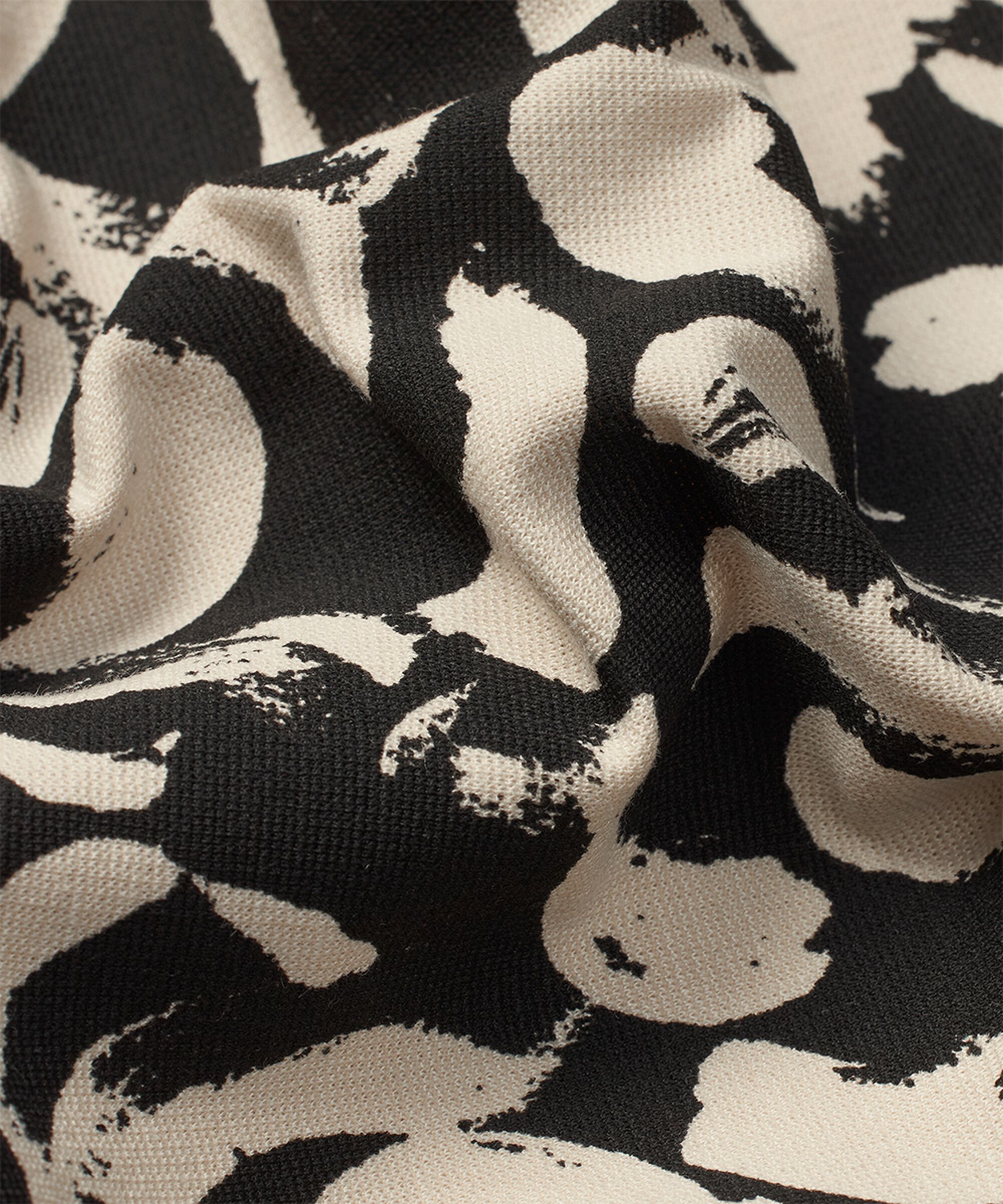 Tailliertes Jerseykleid ohne Ärmel, Black