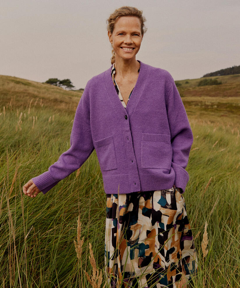 klassischer Cardigan aus Wollmischung, Meadow Violet