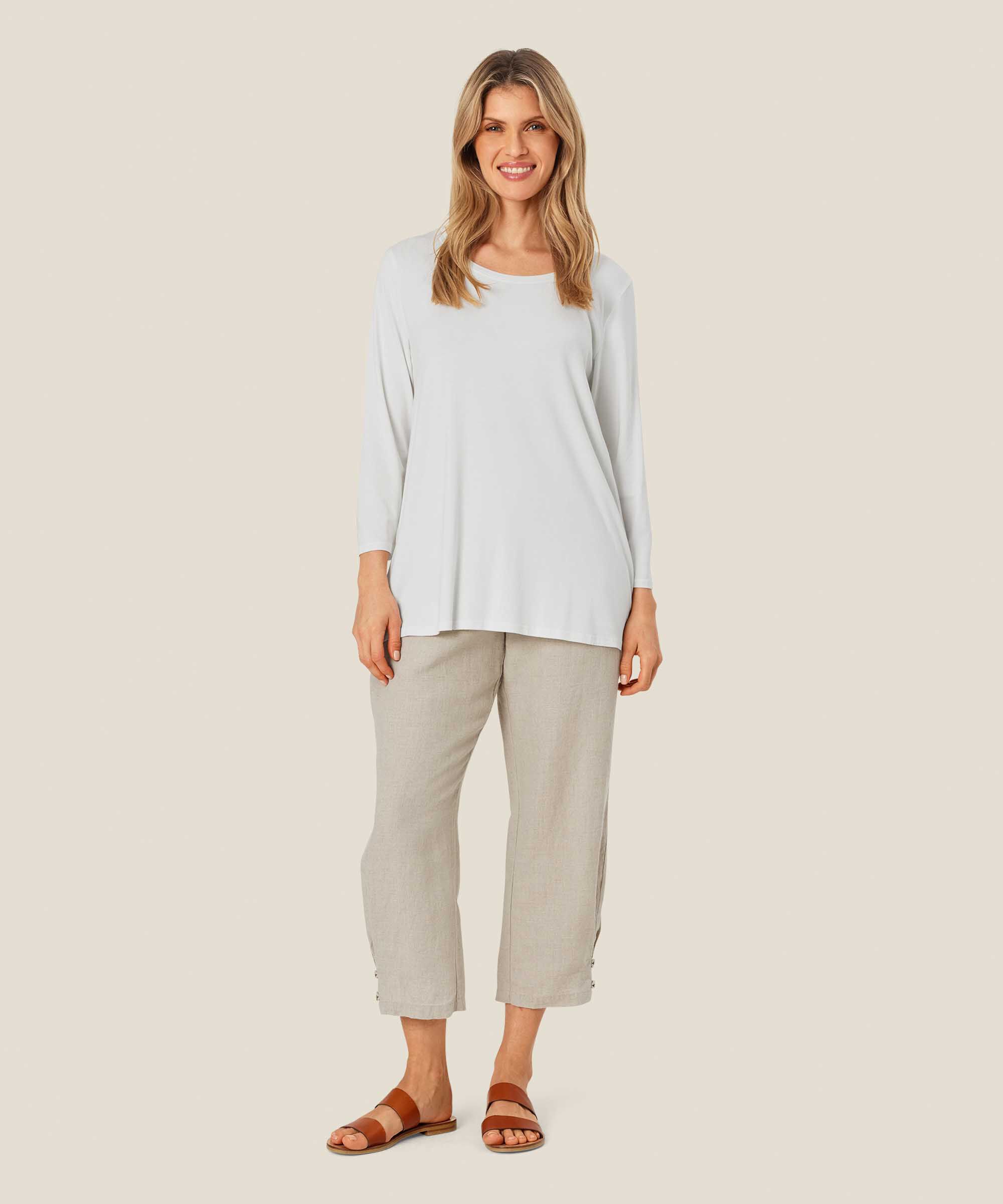 Leinenhose mit breitem, gesmoktem Gummizug hinten und Knopfdetail, Natural