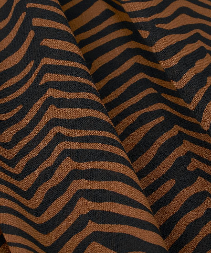 Bine Bluse, Monk's Robe