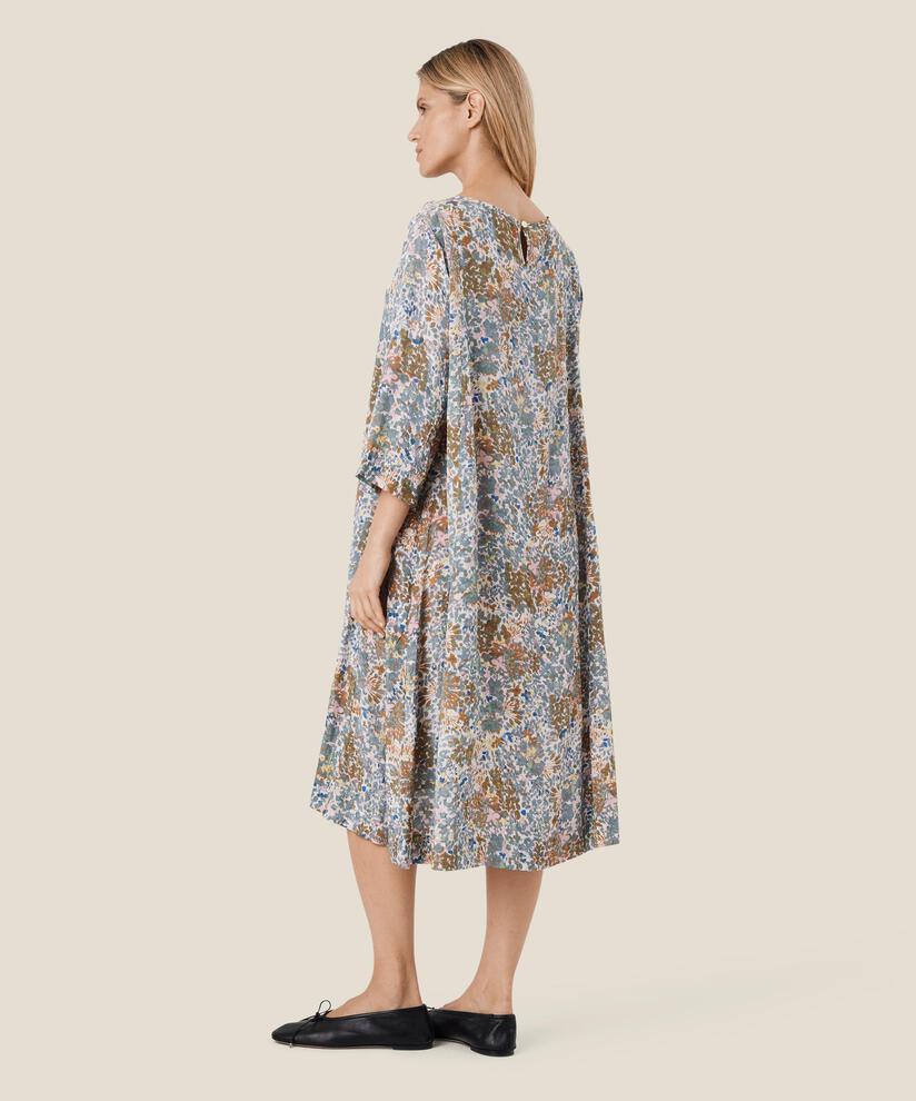 Nabia Kleid, Jadeite