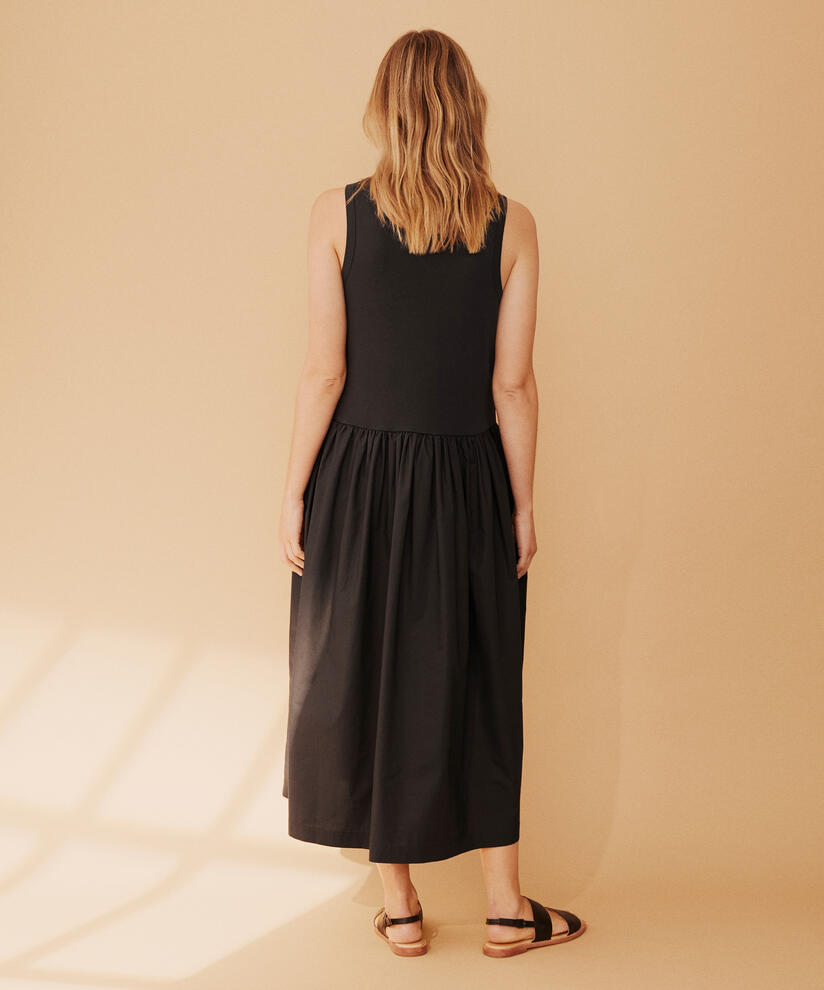 Jerseykleid mit Rock aus Baumwollpopeline, Black