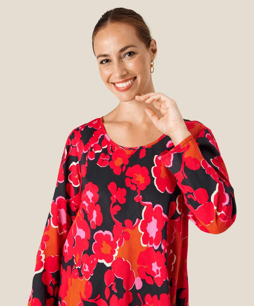 Kay Bluse, Tango Red