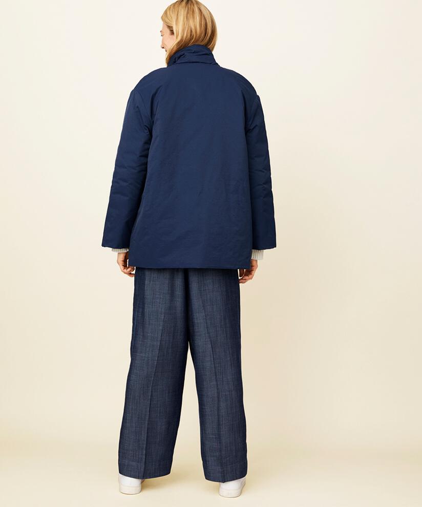 Toha Mantel, Navy Blazer