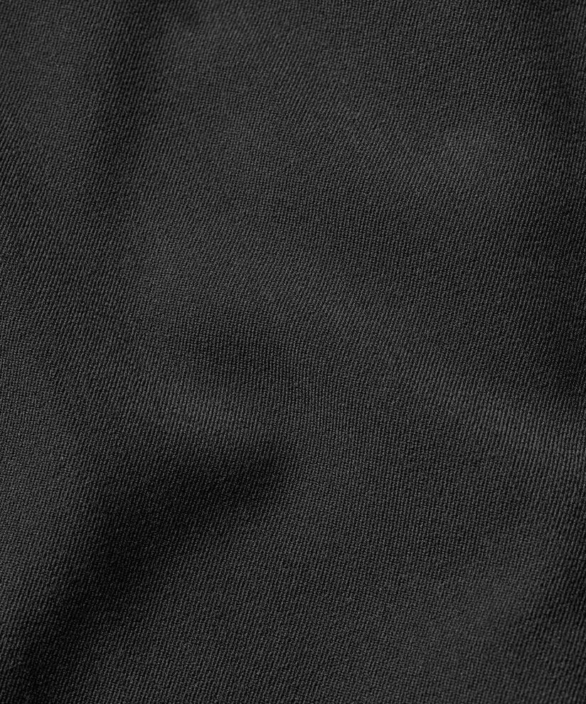 Jacke mit Falten auf der Rückseite und dekorativen Taschen, Black
