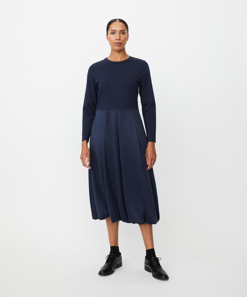 Jerseykleid mit Ballonrock aus glänzender Viskose, Navy Blazer