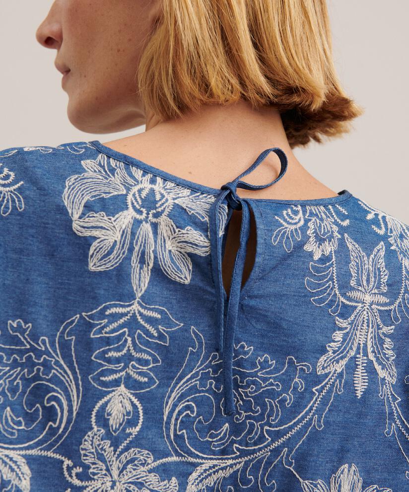 Jeansbluse mit Blumenstickerei, Blue Denim