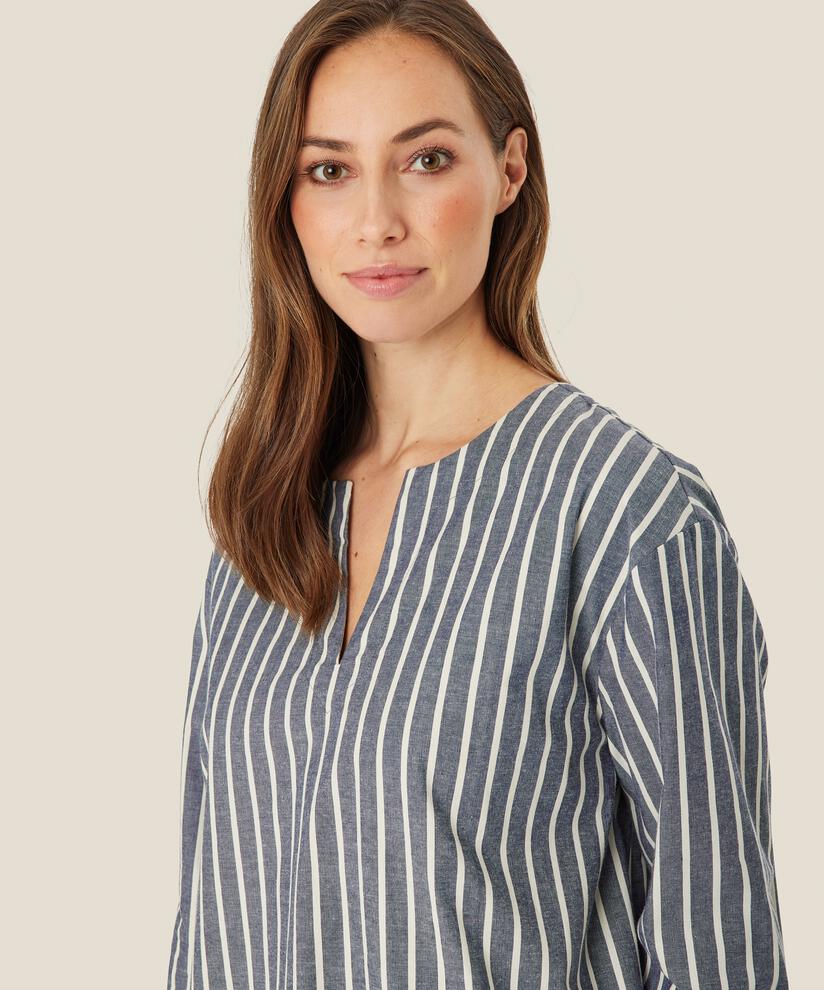 Baumwollbluse mit Knopfdetail hinten, Black