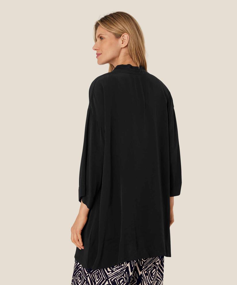 Josslyn Jacke, Black