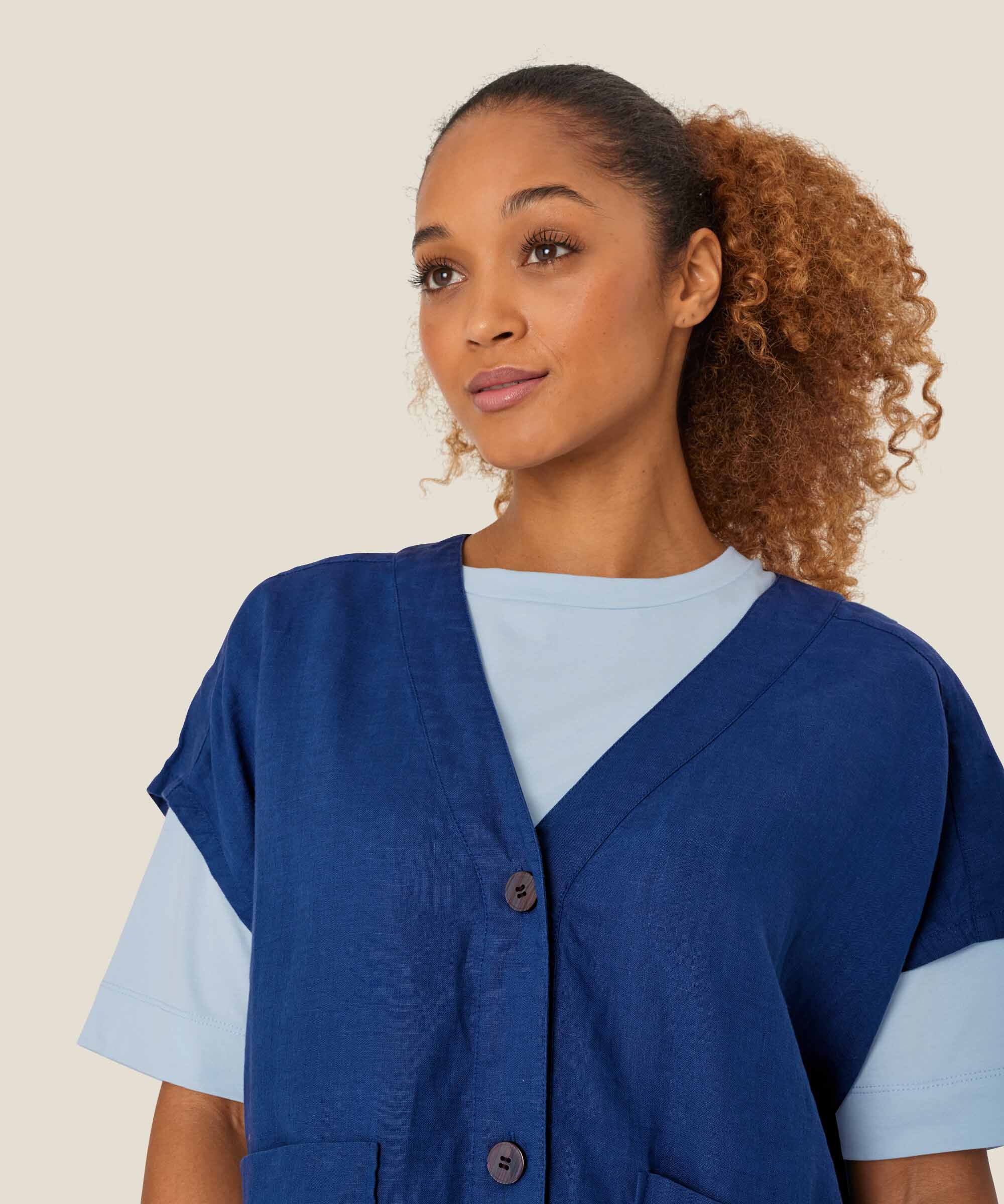 Hemd aus Leinen mit Taschen, Navy Peony