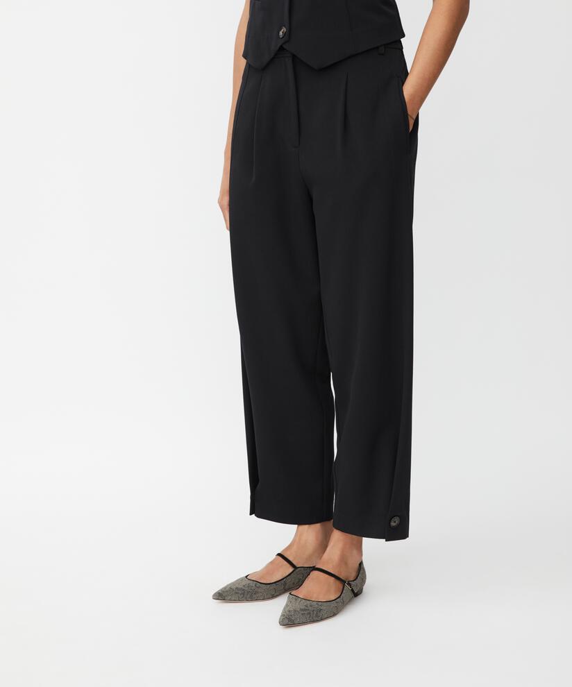 Gewebte Hose Mit Stretch Und Knopfdetail Am Bein, Black