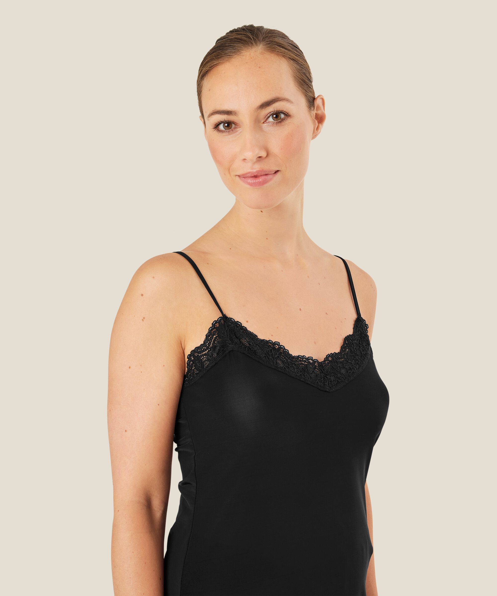 Tanktop mit Spitzendetail, Black