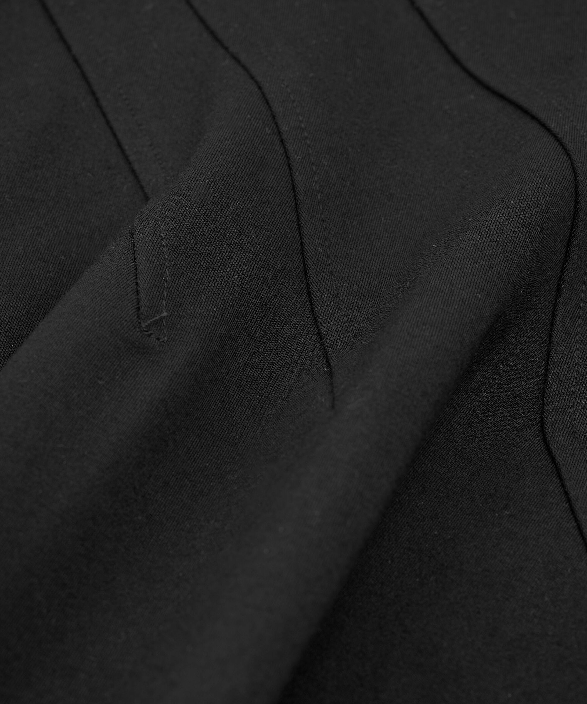 Jerseykleid mit Ziernähten, Black
