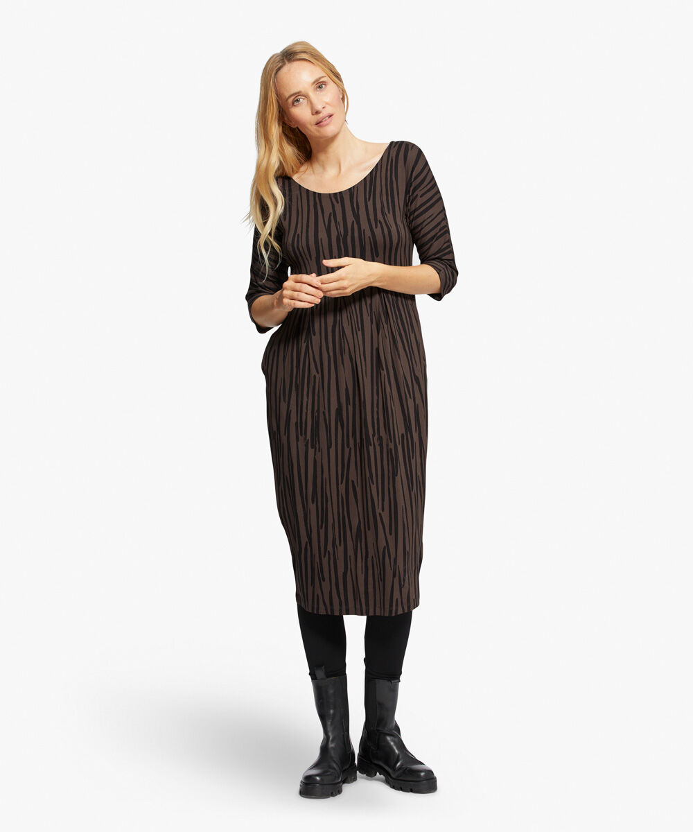 NIMA KLEID, Chocolate