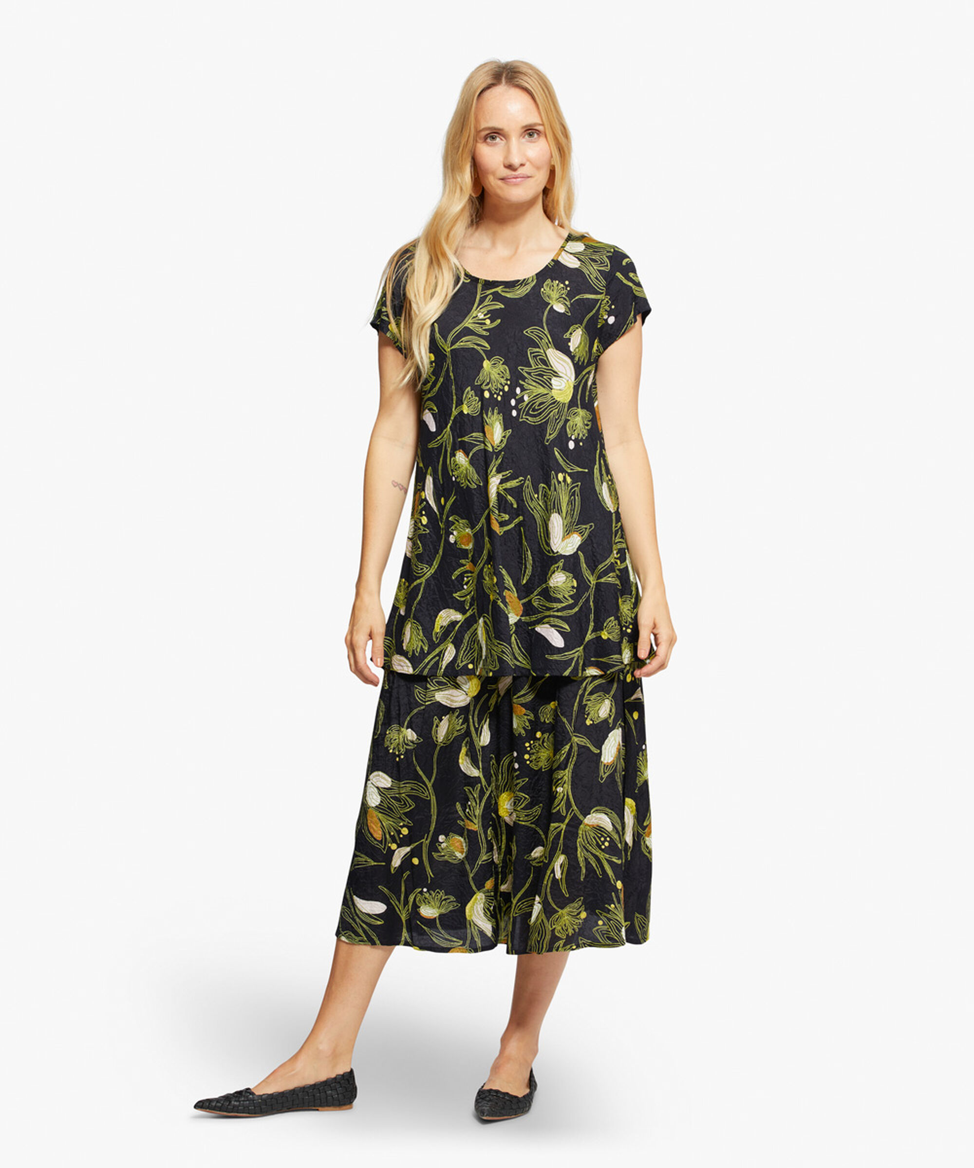 SONDRA ROCK, Green Sheen