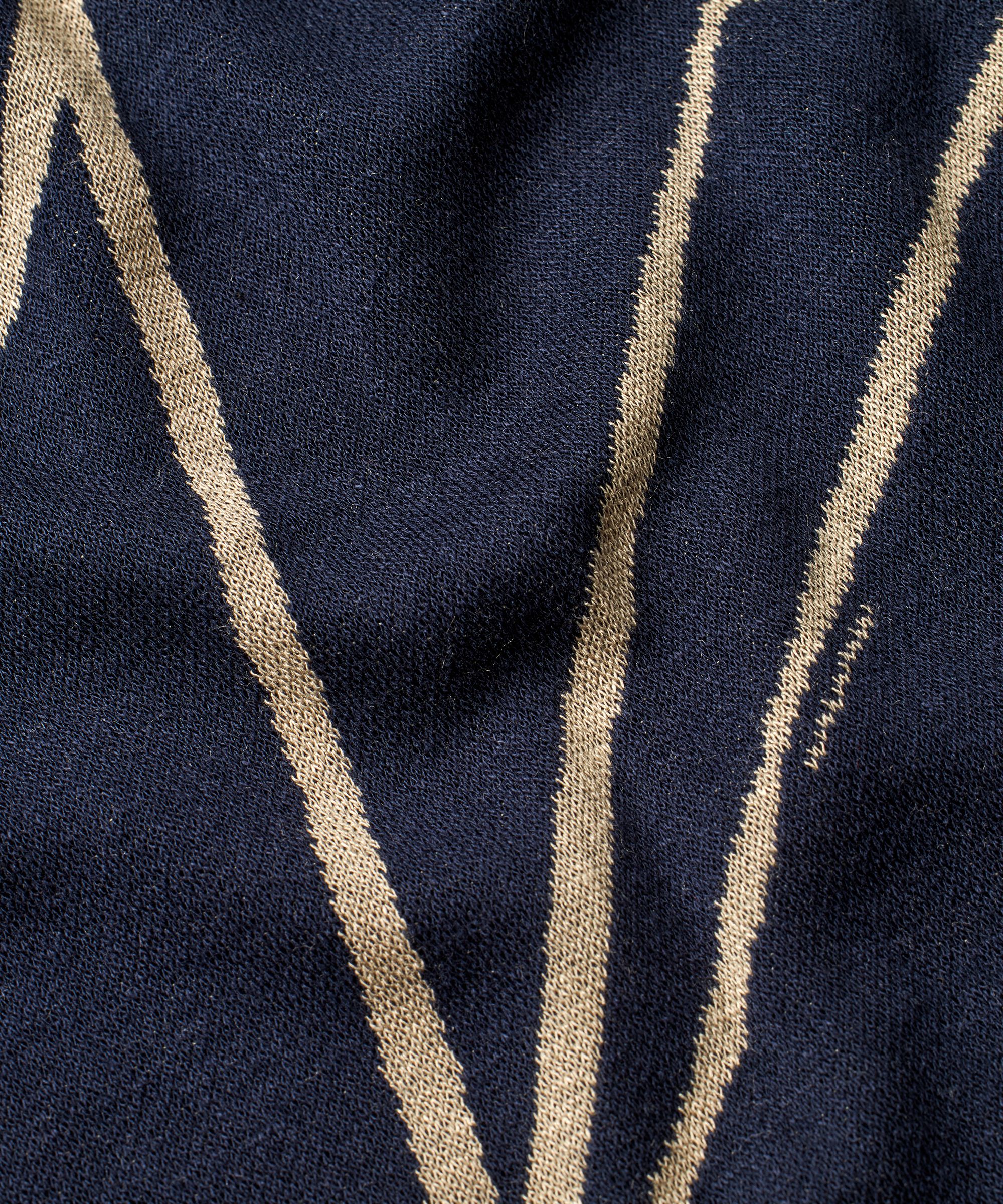 Langes, bedrucktes Tulpenkleid mit Eingrifftaschen, Navy Blazer