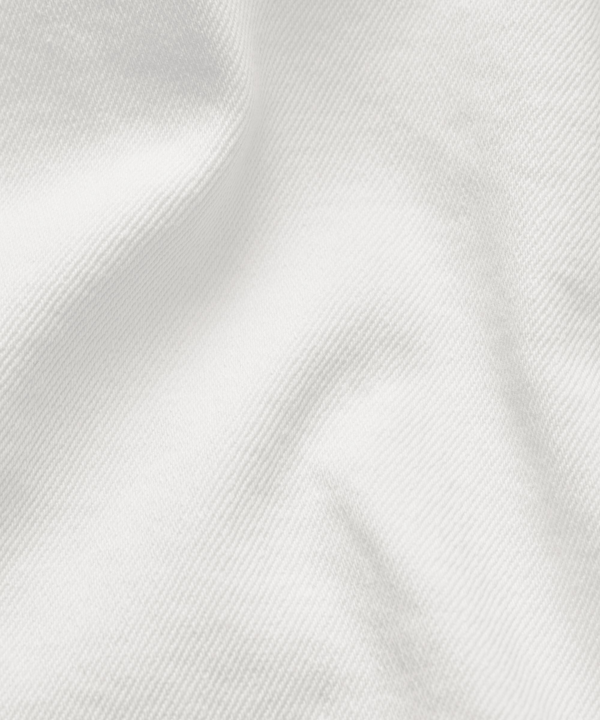 Jeansshorts mit dekorativen Taschen und Druckknöpfen, White