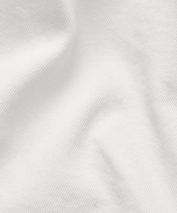 Jeansshorts mit dekorativen Taschen und Druckknöpfen, White