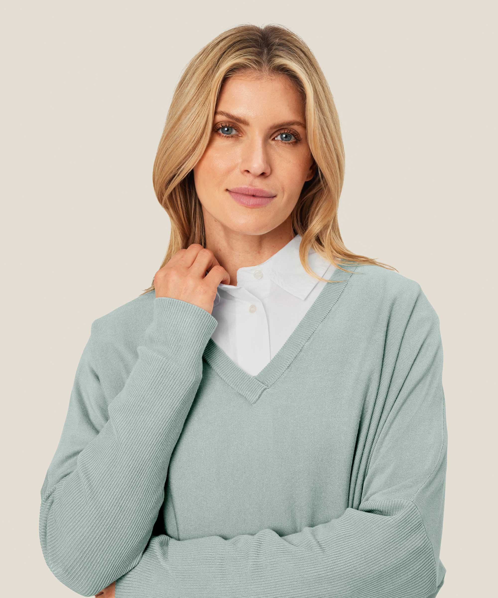 Strickpullover Mit V-ausschnitt Und Schmalen Ärmeln, Ether
