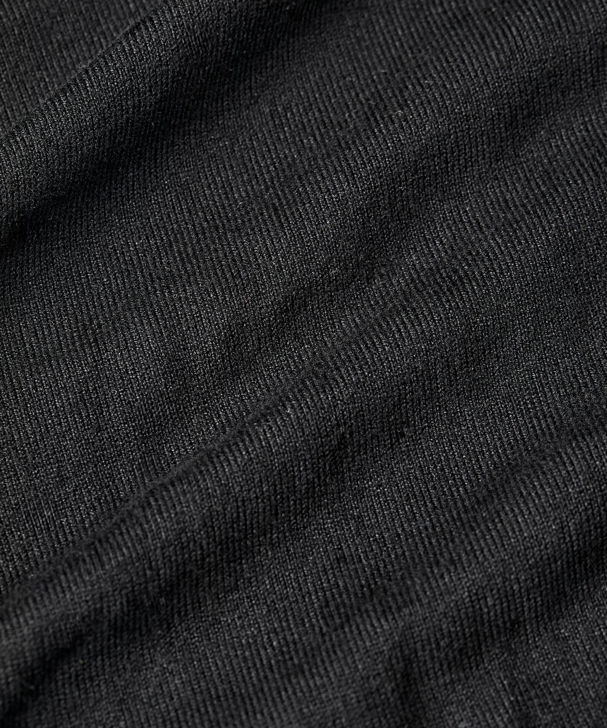 Feinstrick-cardigan Mit Geradem Schnitt, Black