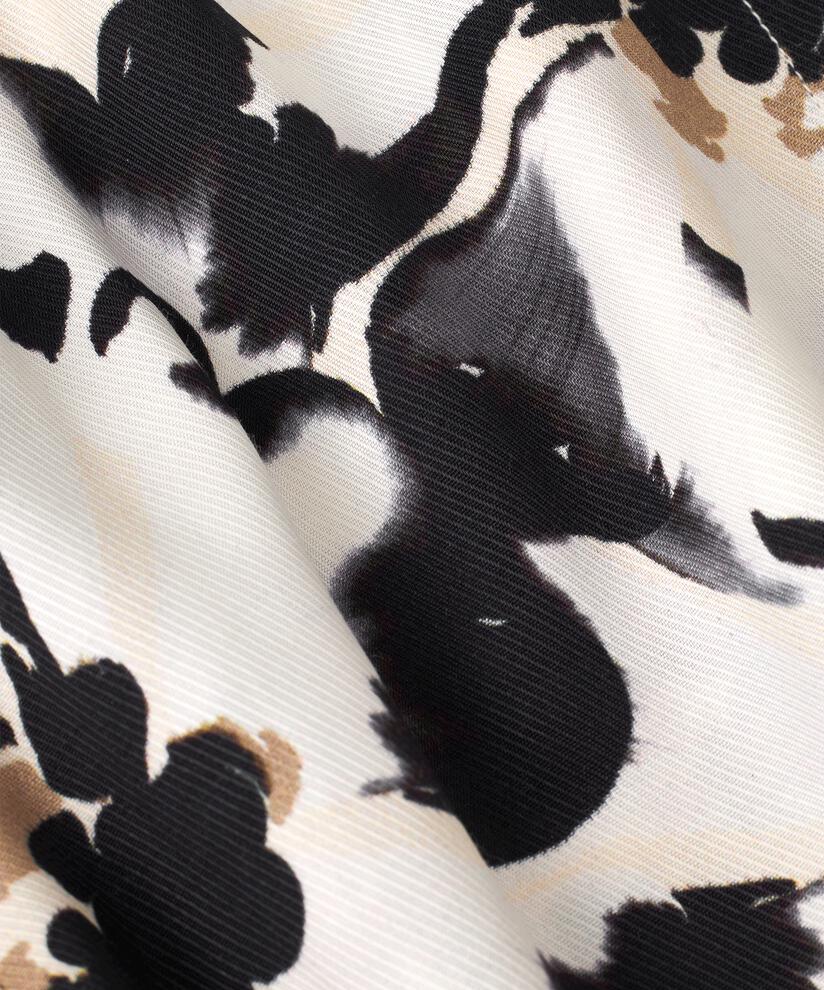 Ilisa Hemdbluse, Volcanic