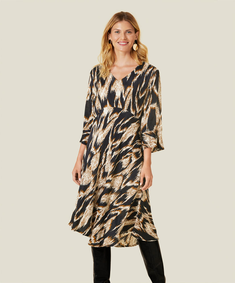 NITA KLEID, Monk's Robe