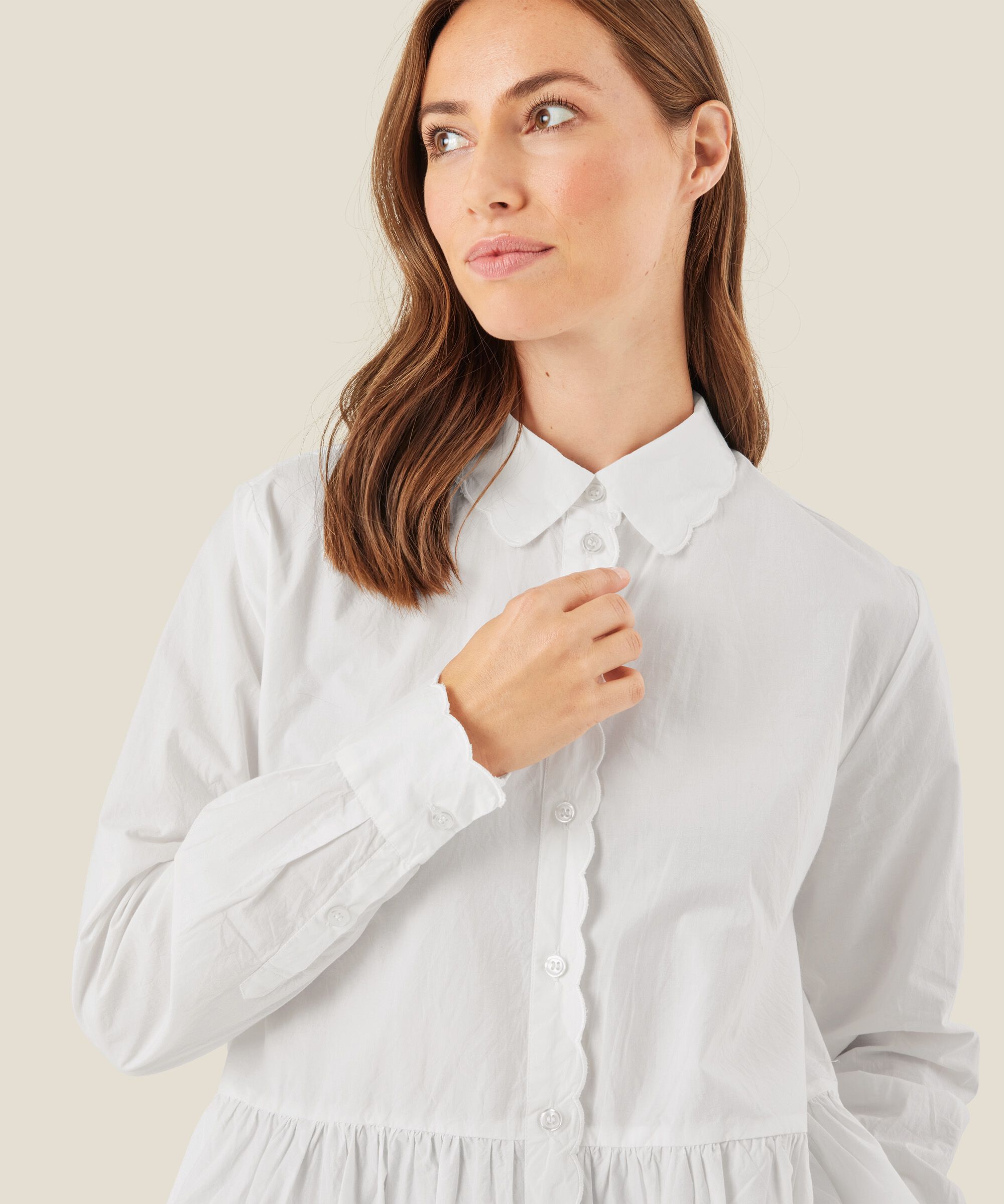 Baumwollhemdbluse mit Schößchen unten, White