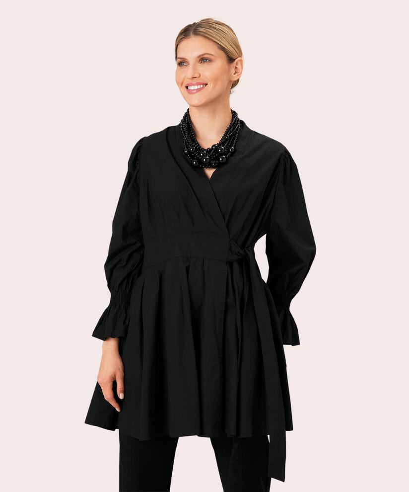 Julia Jacke, Black