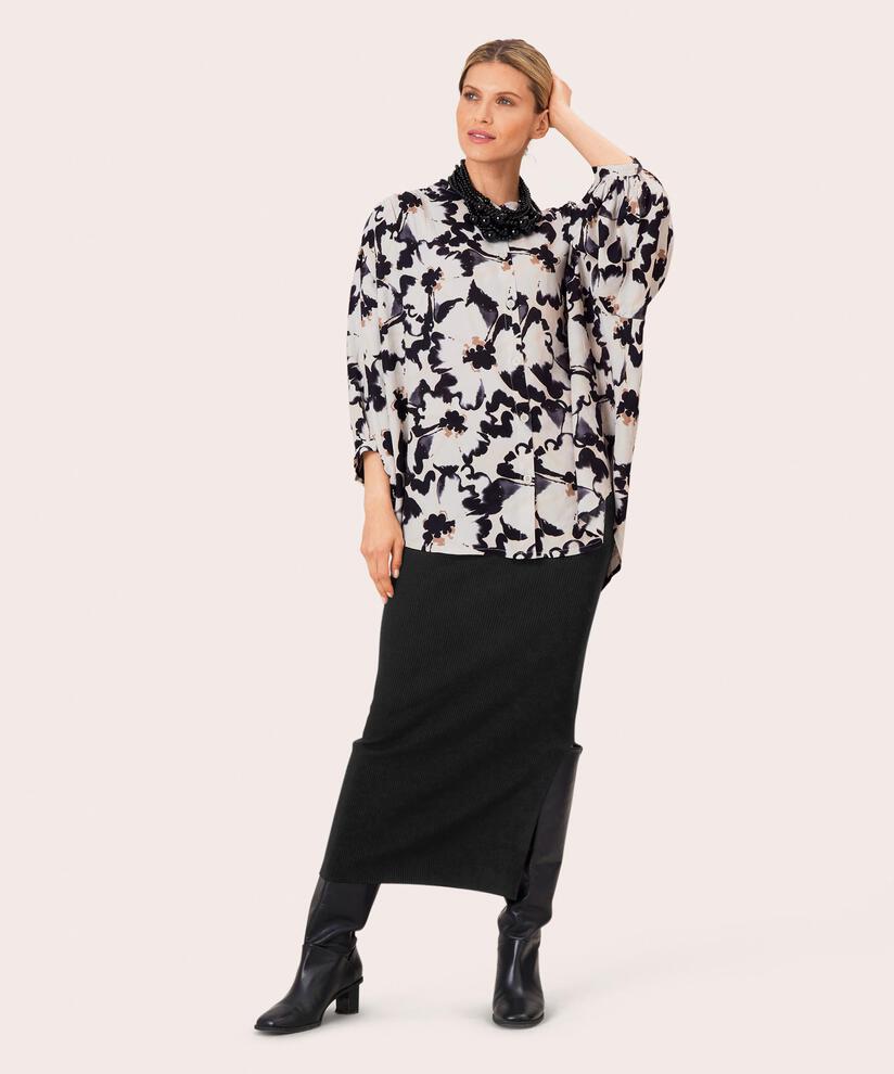 Ilisa Hemdbluse, Volcanic