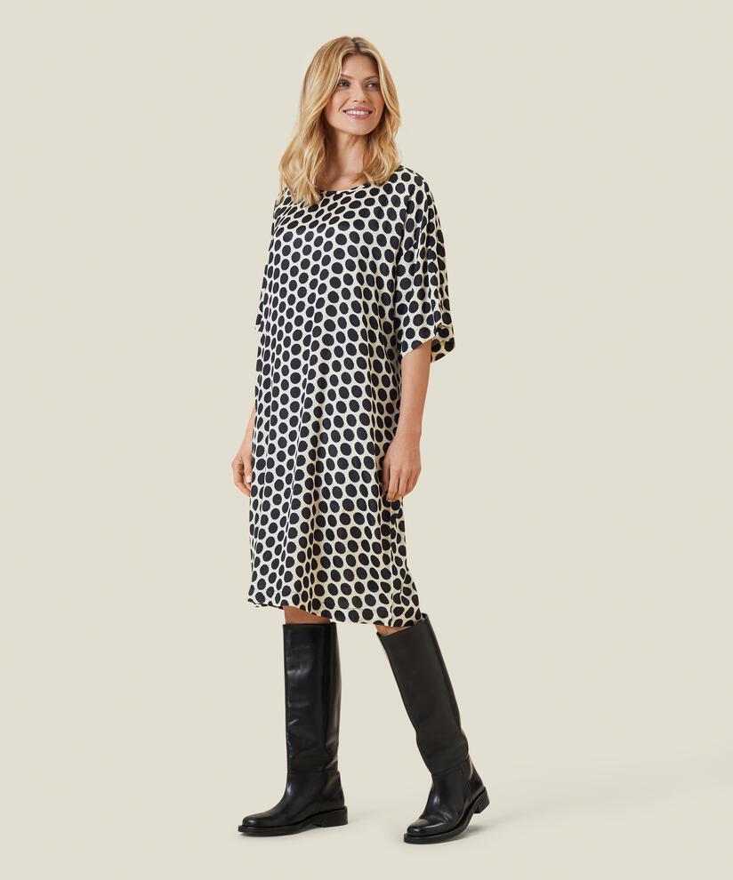 NABI KLEID, Black