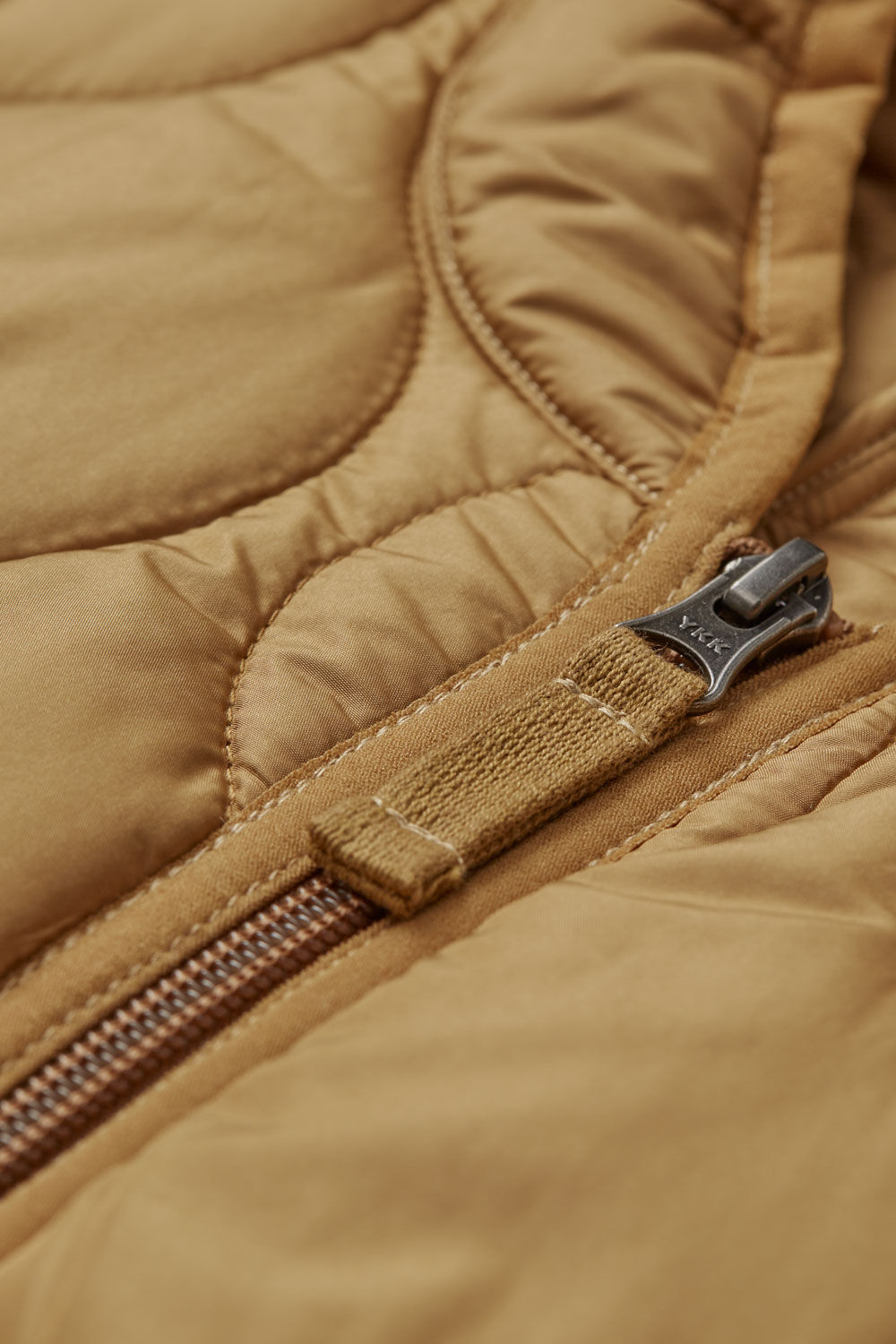 TENNA DAUNENWESTE, Dijon